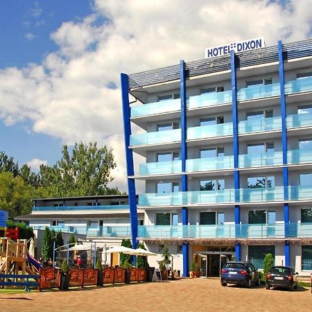 Hotel Dixon So Vstupom Do Bazena A Virivky Zdarma - Free Entrance To Pool And Jacuzzi Included Banská Bystrica Dış mekan fotoğraf
